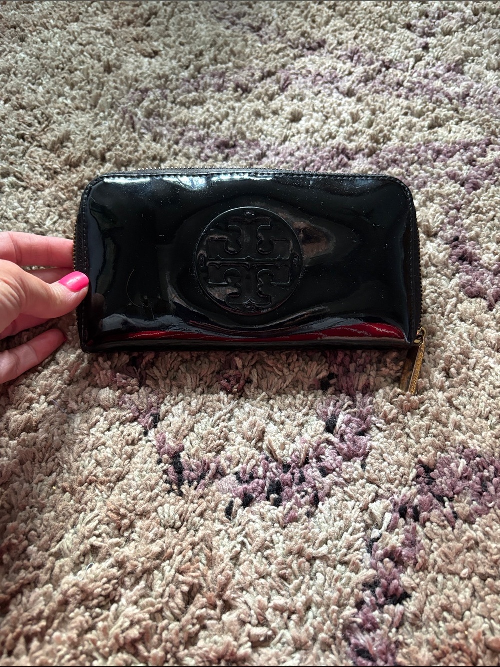 Tory Burch Black Patent Leather Zip Wallet with Logo Medallion